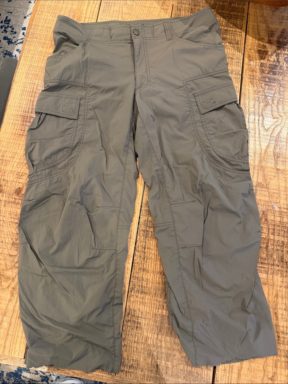 Kathmandu unisex Olive Cargo Pants - Lightweight Utility Style, L